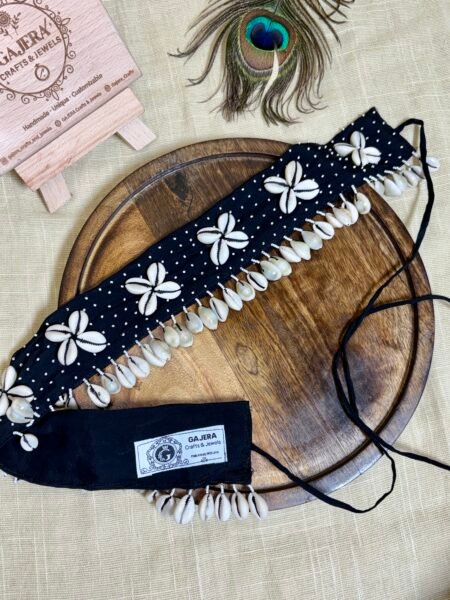 Handmade Black Cowrie Shell Floral Kamarbandh for Women – Festive Boho Waist Belt India